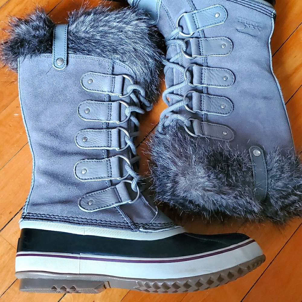 SOREL BOOTS